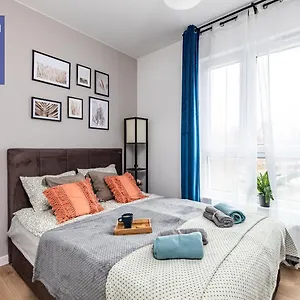 Superapart Nowy Sluzewiec, Next To Chopina Airport, Tor Sluzewiec, Aircondition Апартаменты Варшава